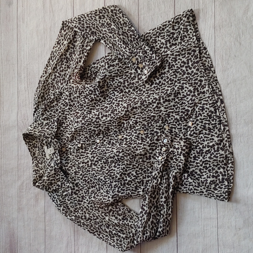 J. CREW CLASSIC ANIMAL PRINT COTTON BUTTON DOWN